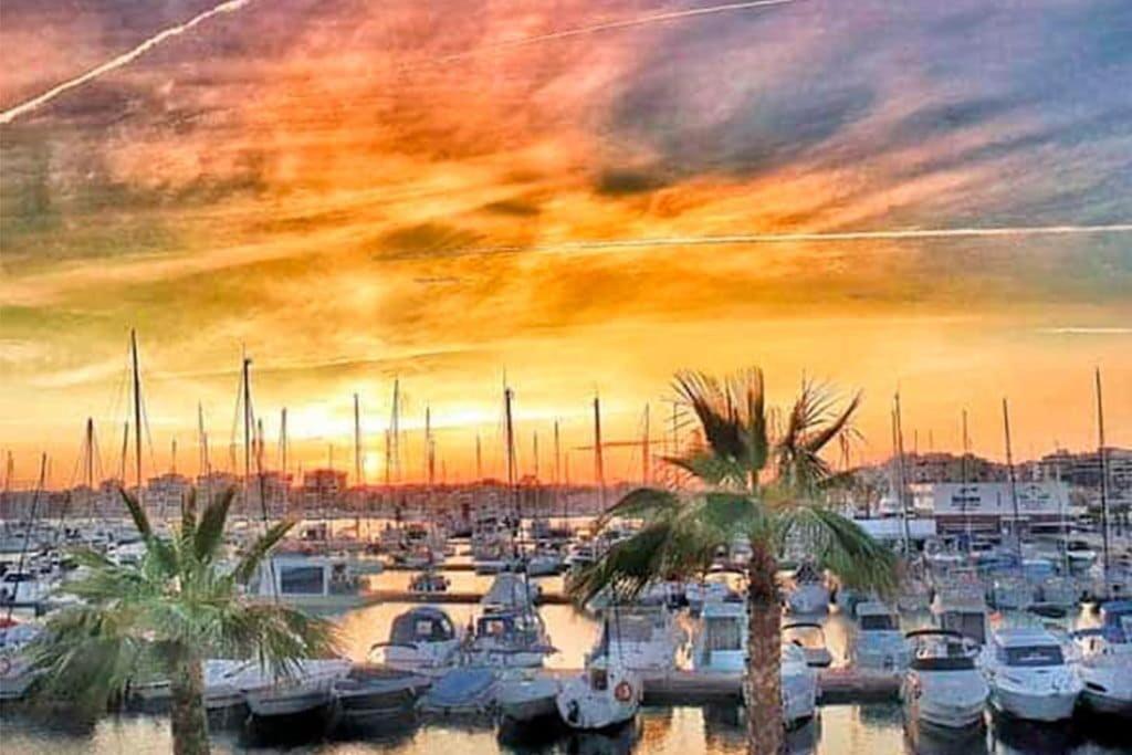 شقة Piso Centro Ciudad Club Nautico تورّيفيِخا المظهر الخارجي الصورة